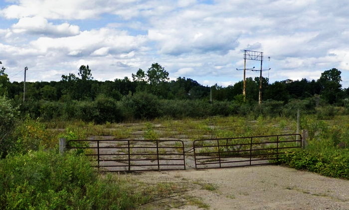 Stuckeys - Holly - 6409 Grange Hall Rd Street View